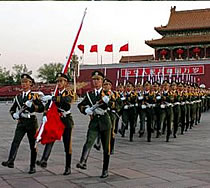 MilitÃ¤rparade zum Fahnenaufzug